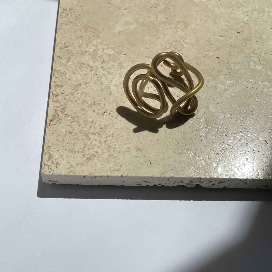 kurun ring _くるん リング Gold ver. レディースのアクセサリー(リング(指輪))の商品写真