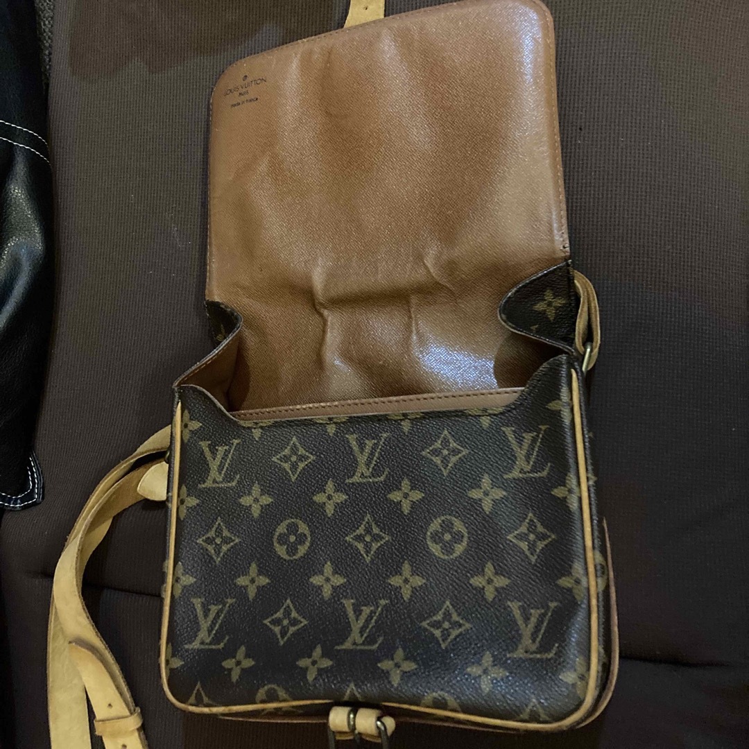 LOUIS VUITTON(ルイヴィトン)のLOUIS VUITTONルイヴィトンカルトシエールモノグラム柄ショルダーバッグ レディースのバッグ(ショルダーバッグ)の商品写真