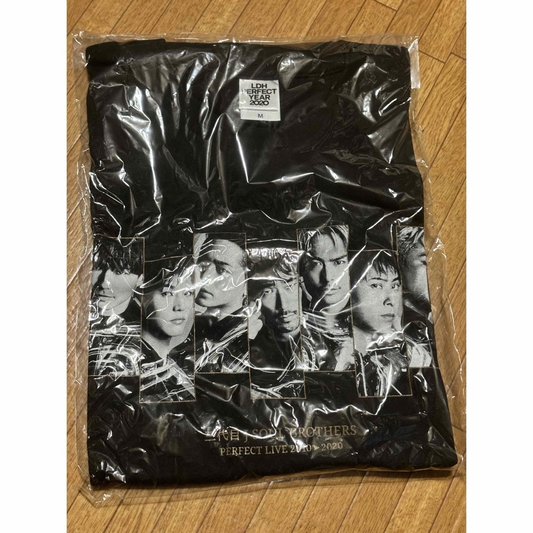 三代目 J Soul Brothers(サンダイメジェイソウルブラザーズ)の三代目JSB  フォトTシャツ  エンタメ/ホビーのタレントグッズ(ミュージシャン)の商品写真