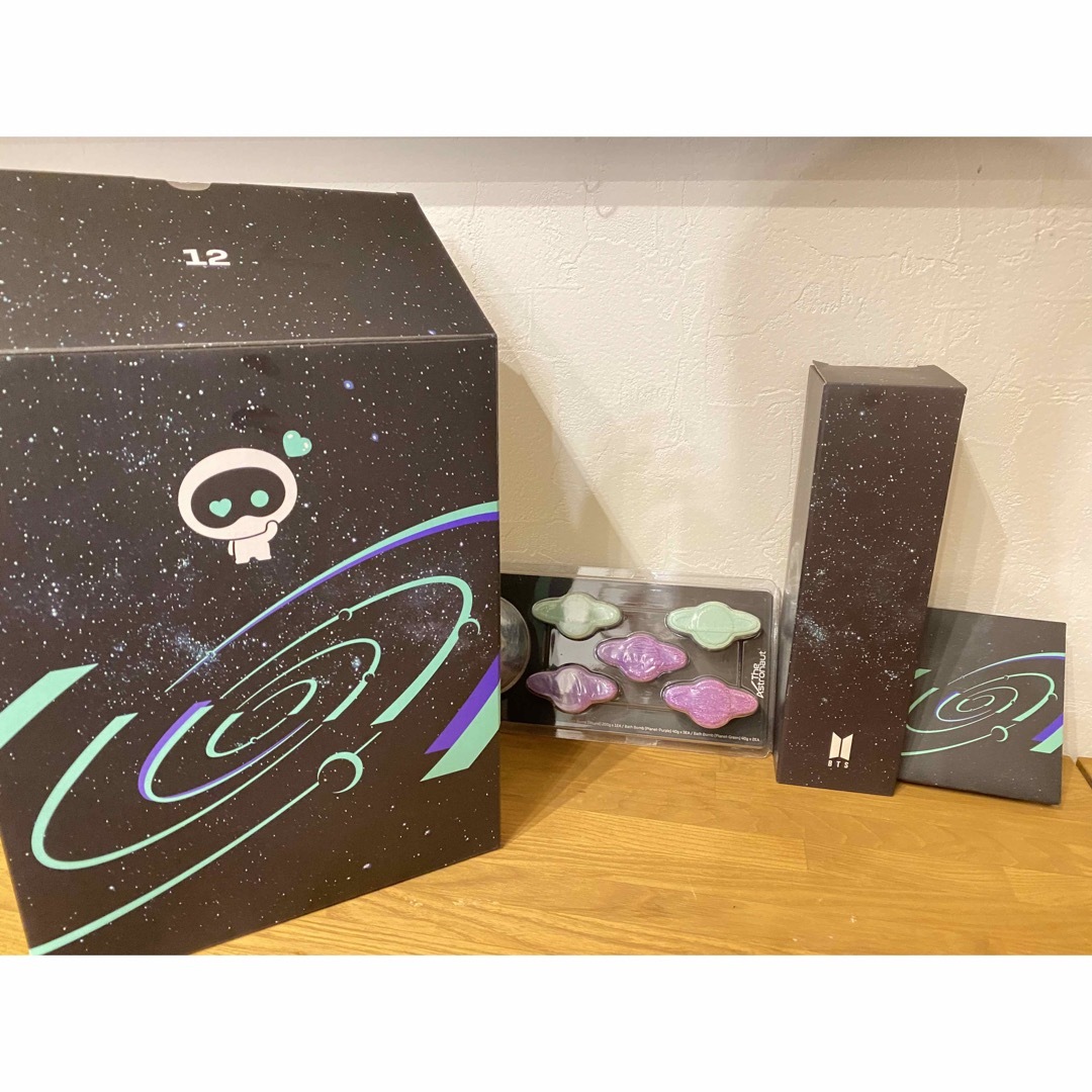 BTS merch box #12 & wootteo bath bomb - K-POP/アジア