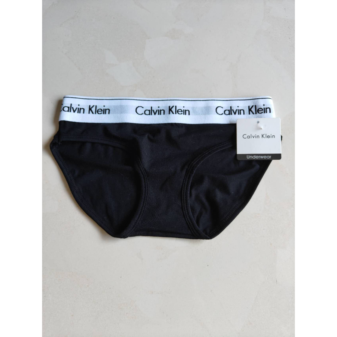 Calvin Klein(カルバンクライン)のカルバンクライン レディース ブラショーツセット グレー Mサイズ 下着 レディースの下着/アンダーウェア(ブラ&ショーツセット)の商品写真