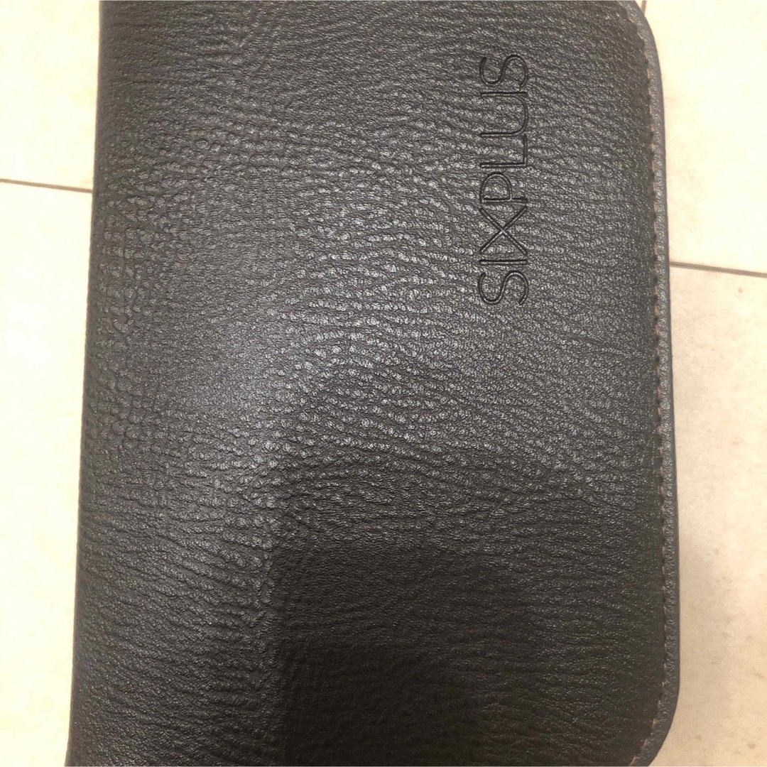 SIXPLUS(シックスプラス)のsix plus メイクブラシ4本　ポーチ コスメ/美容のメイク道具/ケアグッズ(ブラシ・チップ)の商品写真