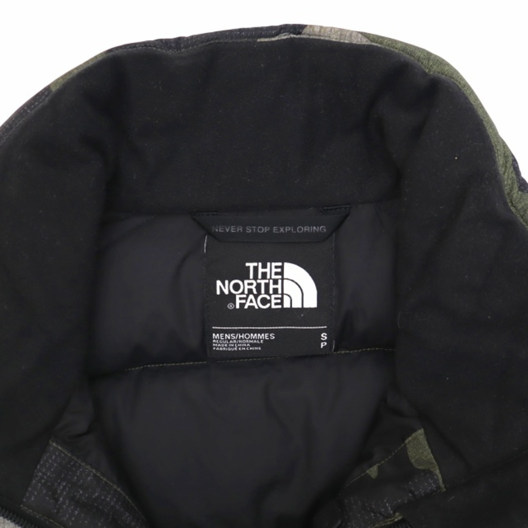 THE NORTH FACE(ザノースフェイス)のノースフェイス SUMTER VEST 迷彩×無地 ジップアップ ダウンベスト メンズのジャケット/アウター(ダウンベスト)の商品写真
