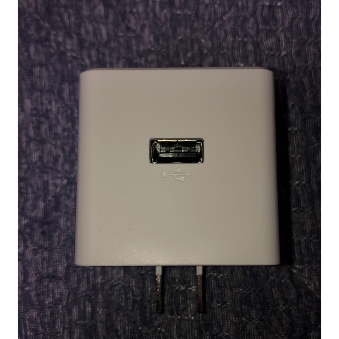 　UGA01W 中継器  au HOME 無線LANアダプター スマホ/家電/カメラのPC/タブレット(PC周辺機器)の商品写真