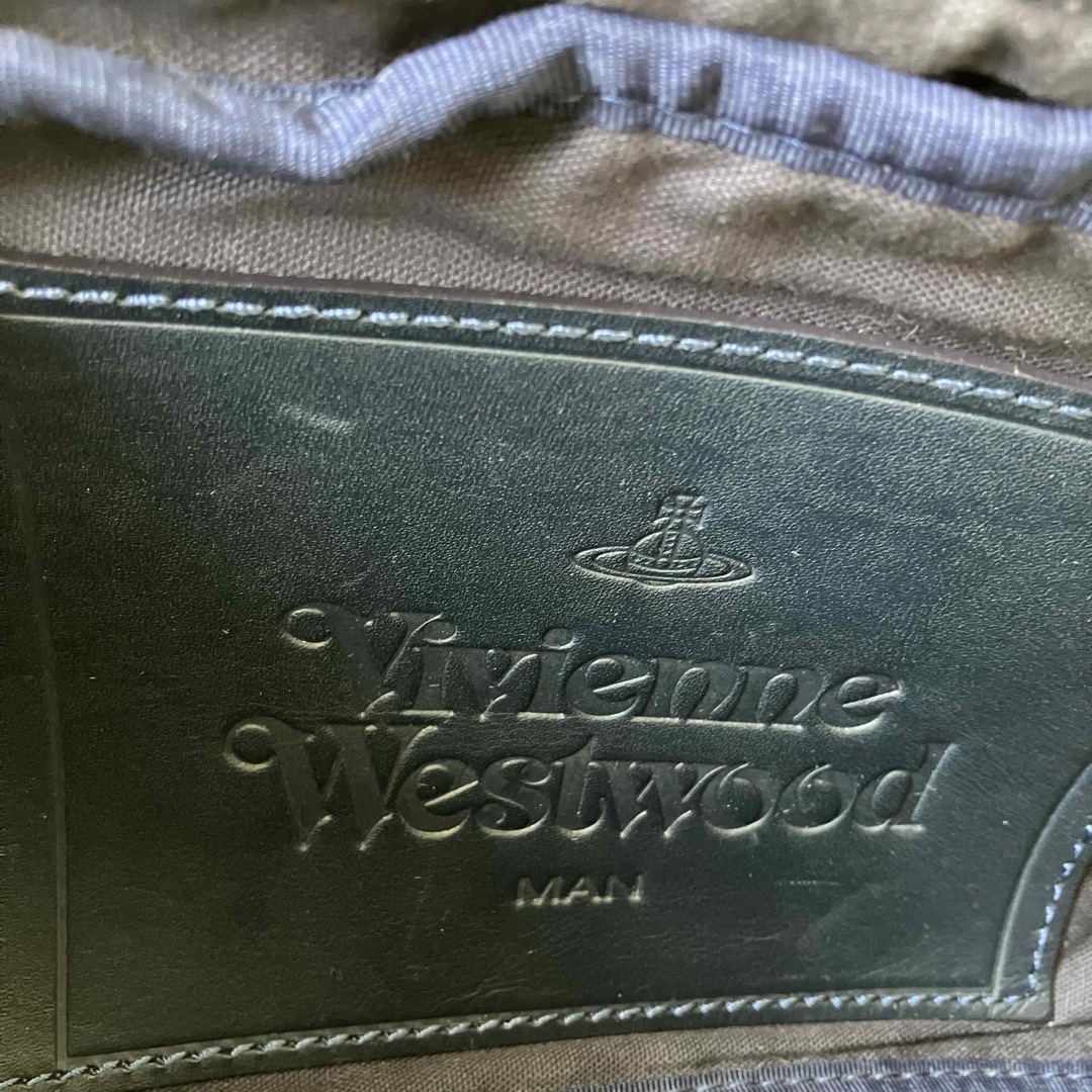 Vivienne Westwood(ヴィヴィアンウエストウッド)の美品✨ヴィヴィアンウエストウッド ボティバッグ 総柄　ブランドロゴ　ショルダー メンズのバッグ(ショルダーバッグ)の商品写真