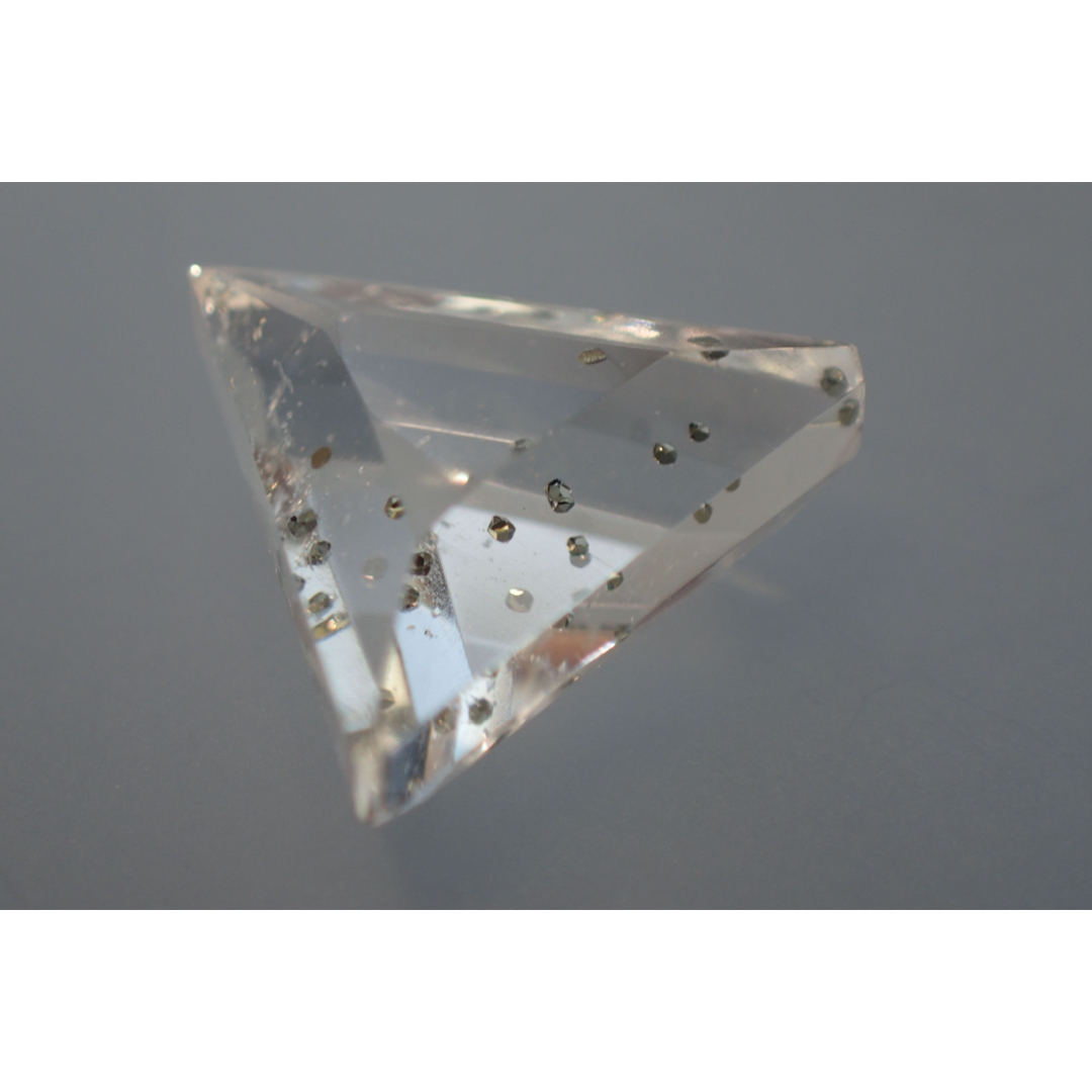 パイライトインクォーツ 3.446ct トライアングル-