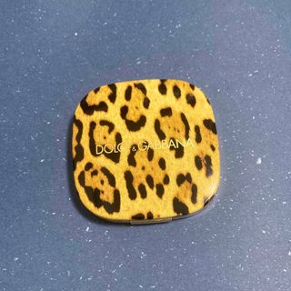 ドルチェアンドガッバーナビューティ(DOLCE & GABBANA BEAUTY)のドルチェ&ガッバーナ　フェリンアイズインテンスアイシャドウクアッド2(アイシャドウ)