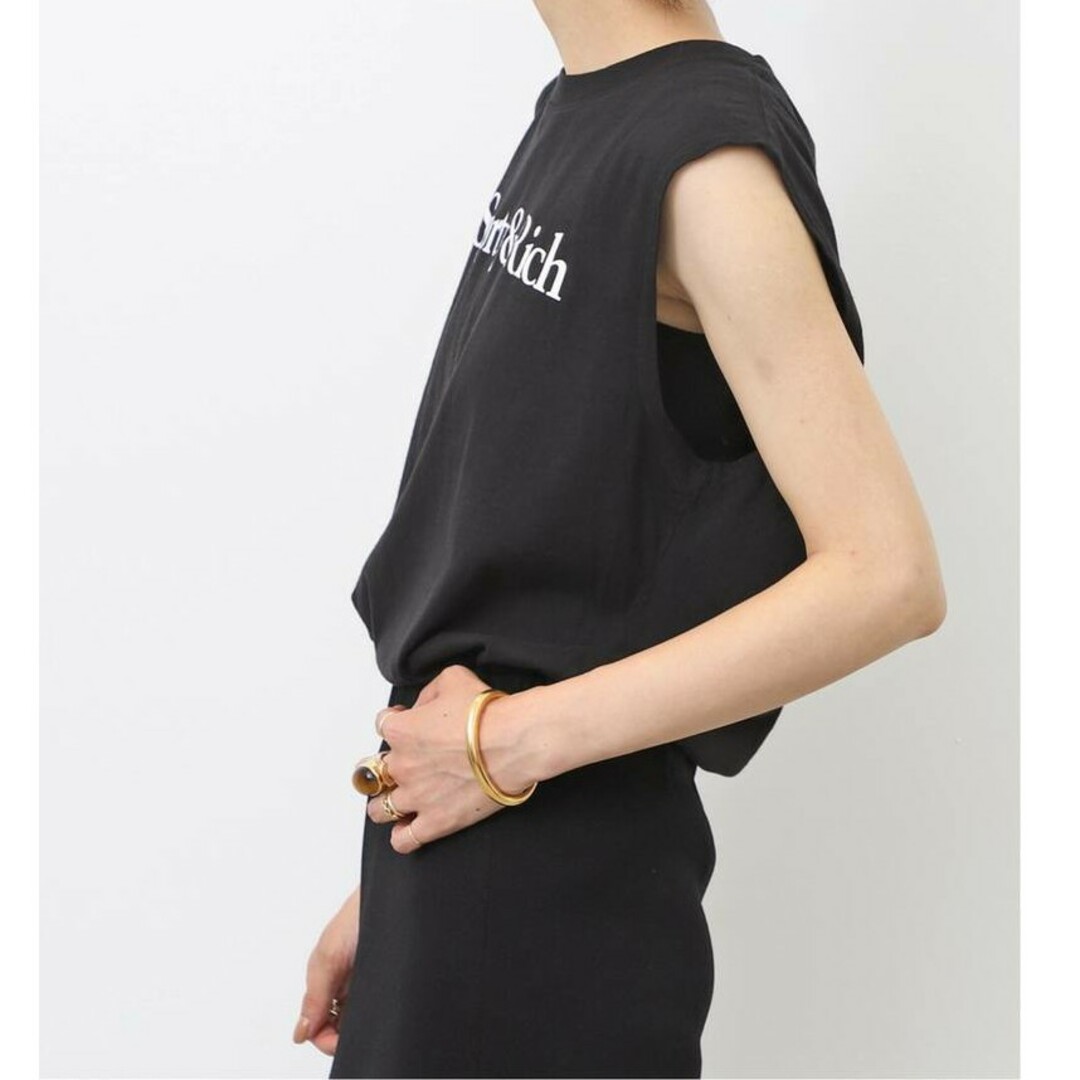 L'Appartement DEUXIEME CLASSE(アパルトモンドゥーズィエムクラス)のSPORTY&RICH  スポーティアンドリッチ ロゴ Tシャツ レディースのトップス(Tシャツ(半袖/袖なし))の商品写真