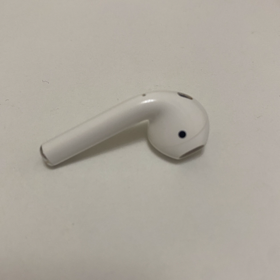 AirPods 第2世代（右） 1
