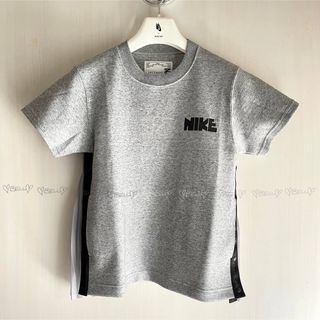 SACAI  NIKE バックプリーツTシャツ　XLサイズ