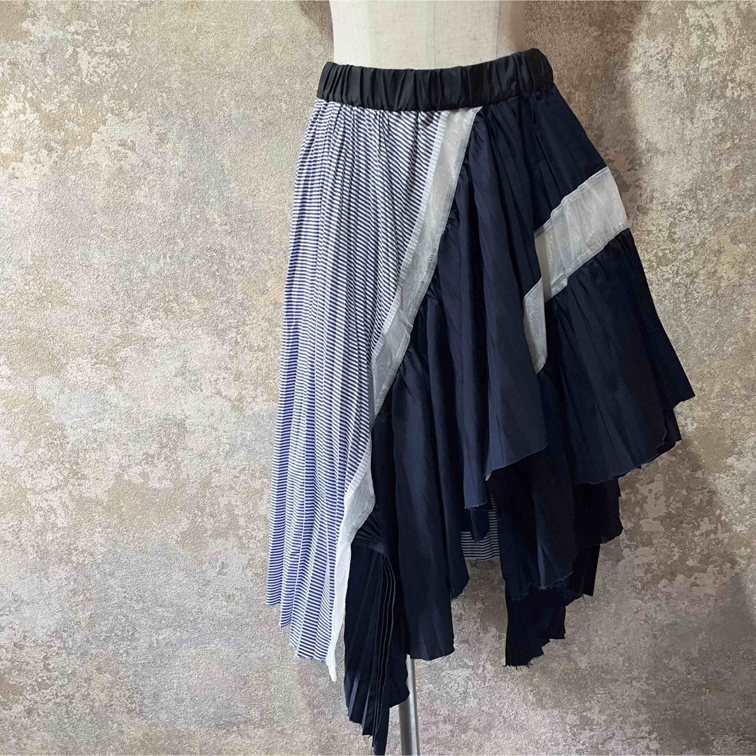 sacai(サカイ)のsacai サカイ 変形 プリーツスカート レディースのスカート(ひざ丈スカート)の商品写真
