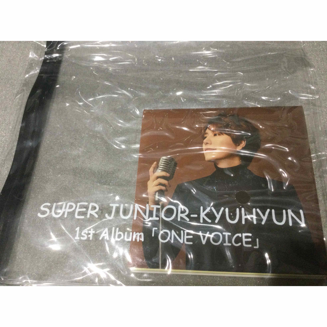 SUPER JUNIOR(スーパージュニア)のお値下げ❣️新品未開封☆スーパージュニア　キュヒョンふせん付きスライダーケース* エンタメ/ホビーのタレントグッズ(アイドルグッズ)の商品写真