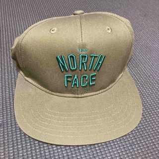 ザノースフェイス(THE NORTH FACE)のTHENORTHFACEカーキ　キャップ  一度のみ着用　美品(キャップ)