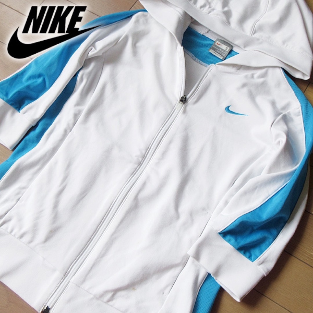 NIKE - 美品 M ナイキ NIKE レディース パーカージャケット ホワイトの ...