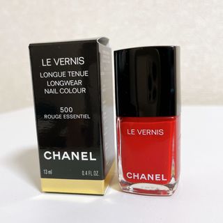 シャネル(CHANEL)のCHANEL ヴェルニ ロング トゥニュ 500 ルージュ エサンシエル(マニキュア)