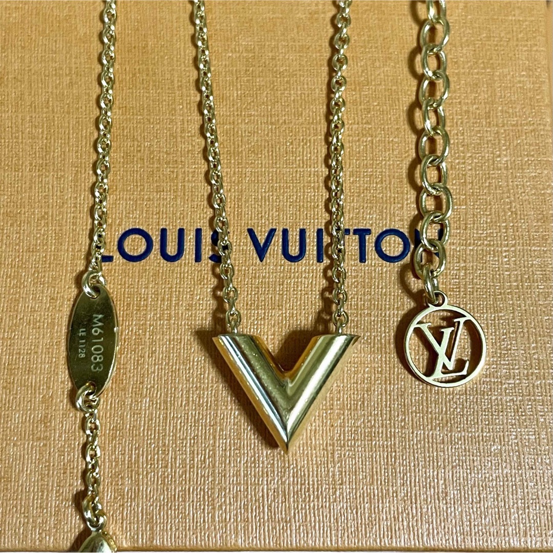 LOUIS VUITTON - 【最終値下げ】ルイヴィトン エッセンシャルV