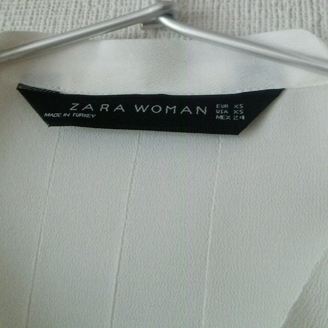 ZARA(ザラ)のZARA ブラウス  レディースのトップス(シャツ/ブラウス(長袖/七分))の商品写真