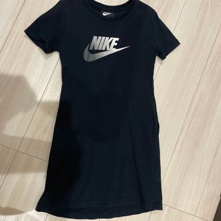 ナイキ(NIKE)のNIKE 黒ワンピース　130(ワンピース)