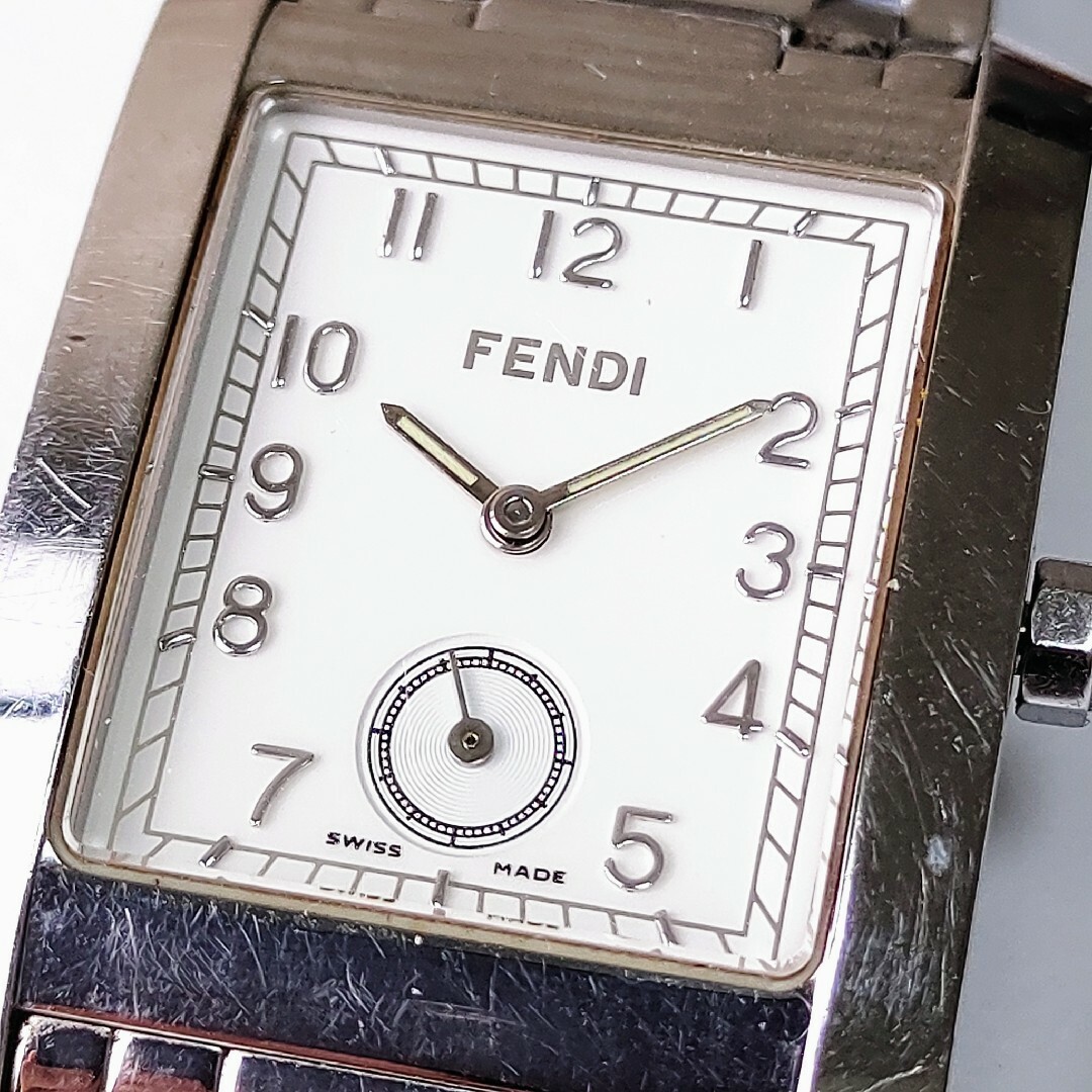 FENDI(フェンディ)のFENDI☆アナログ腕時計　orologi　ステンレススチール製　シルバーカラー メンズの時計(腕時計(アナログ))の商品写真