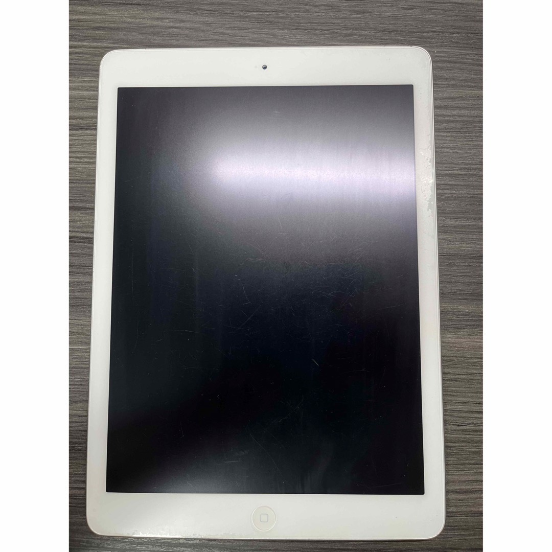 iPad - iPad Air セルラーモデル 16GB [ホワイト]の通販 by しんそく's
