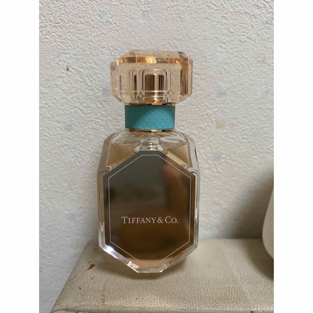 Tiffany & Co.(ティファニー)のTiffany ローズゴールド　香水　30ml コスメ/美容の香水(香水(女性用))の商品写真