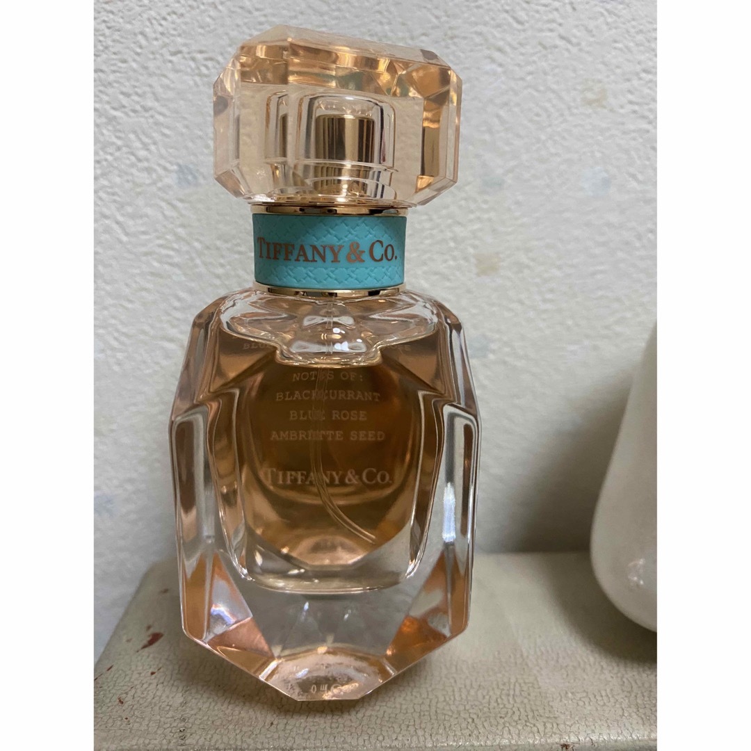 Tiffany & Co.(ティファニー)のTiffany ローズゴールド　香水　30ml コスメ/美容の香水(香水(女性用))の商品写真