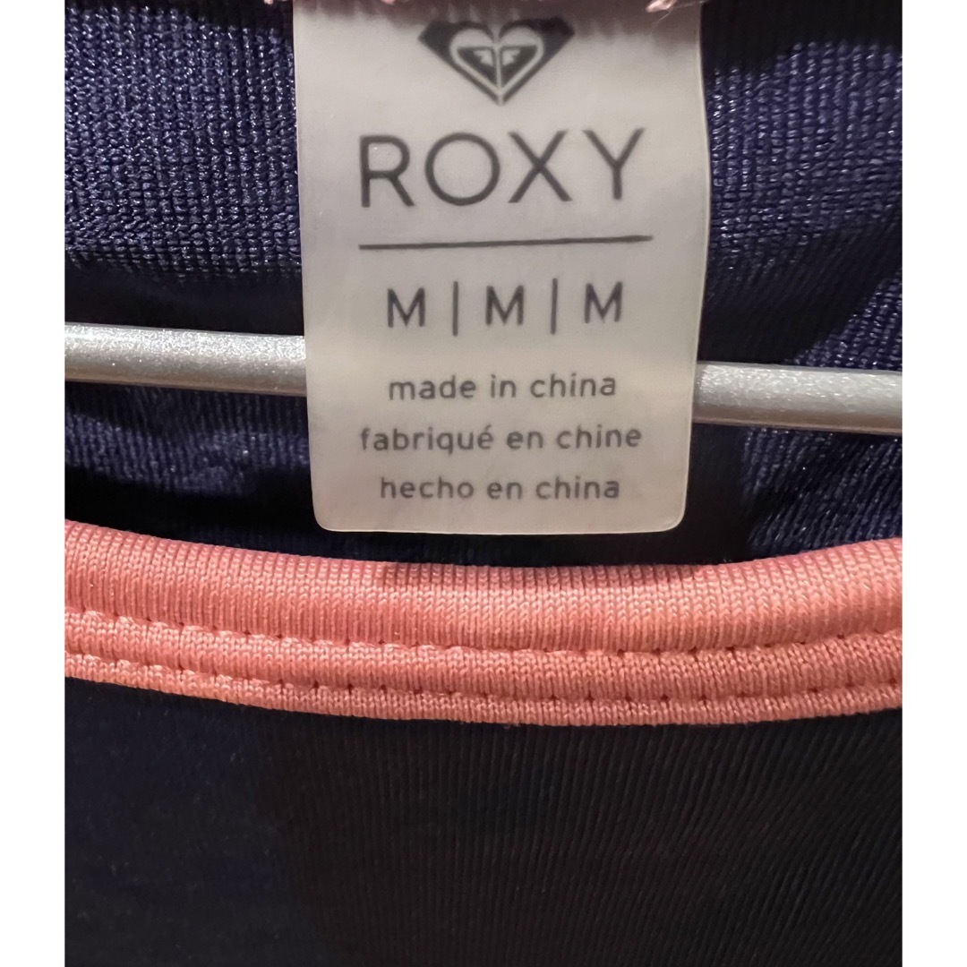 Roxy(ロキシー)の【美品】Roxy 長袖ラッシュガード　Mサイズ レディースの水着/浴衣(水着)の商品写真