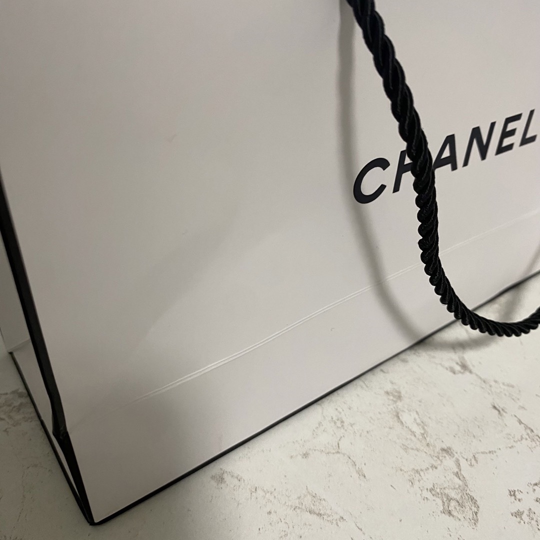 CHANEL(シャネル)の新品 限定色❤︎CHANEL レキャトルオンブルツイード　ギフトラッピング付き コスメ/美容のベースメイク/化粧品(アイシャドウ)の商品写真