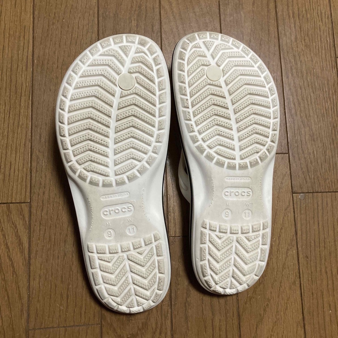 crocs(クロックス)のCROCS ビーチサンダル　白　27.0cm メンズの靴/シューズ(サンダル)の商品写真