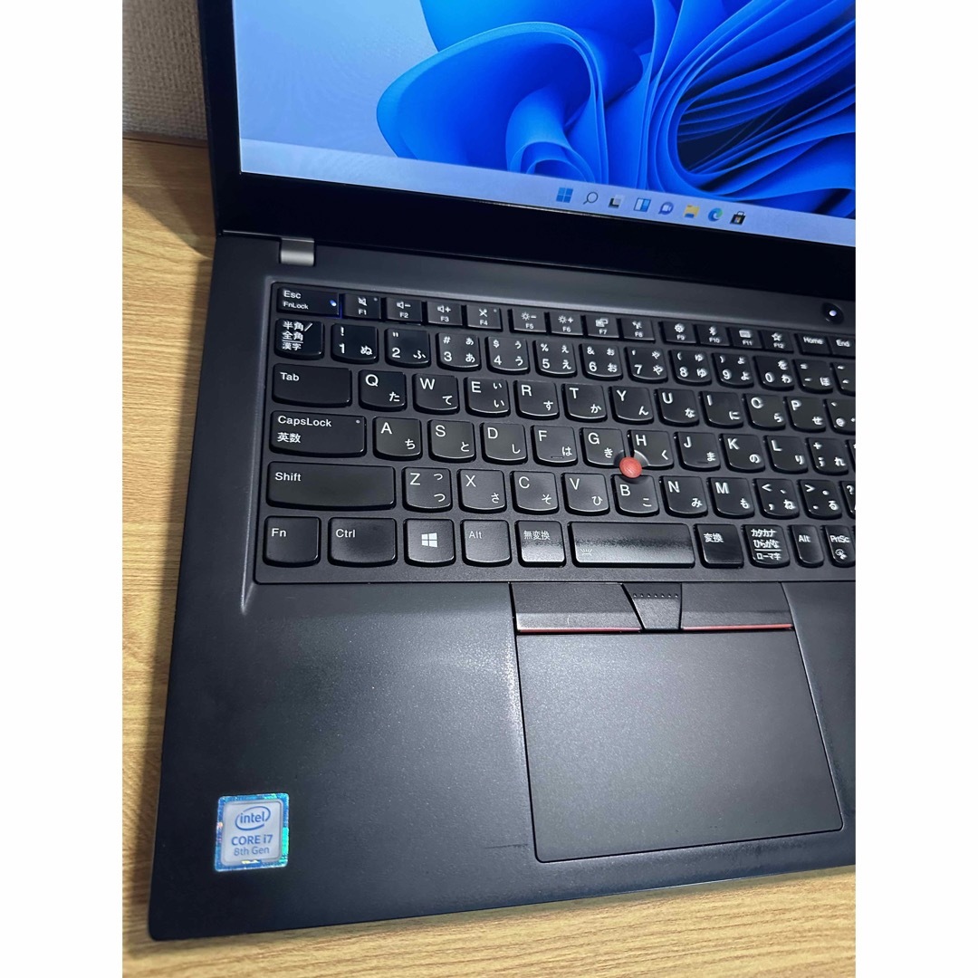 Thinkpad Corei7 SSD1Tb Officeあり　サクサク動く　①