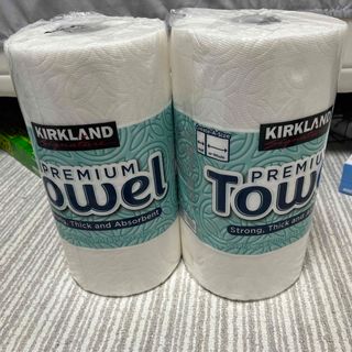 カークランド(KIRKLAND)の新品　コストコ　キッチンペーパー　2ロール！！(収納/キッチン雑貨)