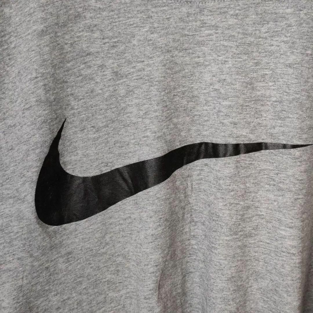 NIKE(ナイキ)のNIKE　ナイキ　トップス　Tシャツ　シンプル レディースのトップス(Tシャツ(半袖/袖なし))の商品写真