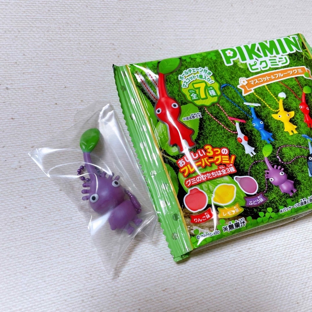 BANDAI(バンダイ)のPIKMIN ピクミン マスコット ＆ フルーツグミ 全7種 グミ付き エンタメ/ホビーのフィギュア(ゲームキャラクター)の商品写真
