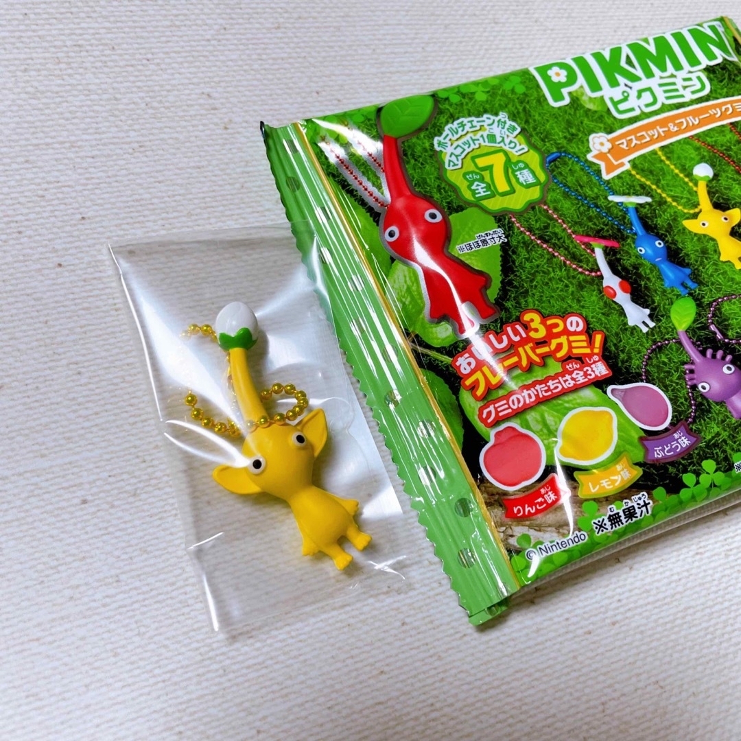 BANDAI(バンダイ)のPIKMIN ピクミン マスコット ＆ フルーツグミ 全7種 グミ付き エンタメ/ホビーのフィギュア(ゲームキャラクター)の商品写真