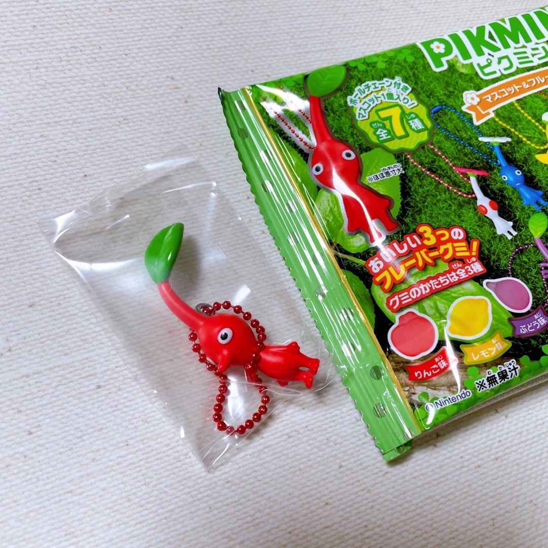 BANDAI(バンダイ)のPIKMIN ピクミン マスコット ＆ フルーツグミ 全7種 グミ付き エンタメ/ホビーのフィギュア(ゲームキャラクター)の商品写真