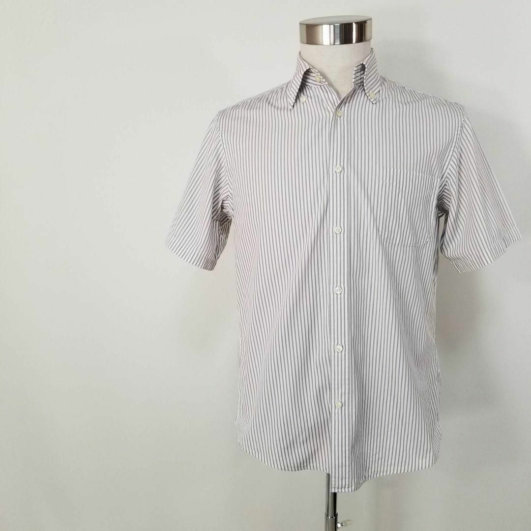 UNITED ARROWS(ユナイテッドアローズ)のユナイテッドアローズ半袖ボタンダウンストライプシャツ白茶メンズMキレカジ メンズのトップス(Tシャツ/カットソー(半袖/袖なし))の商品写真