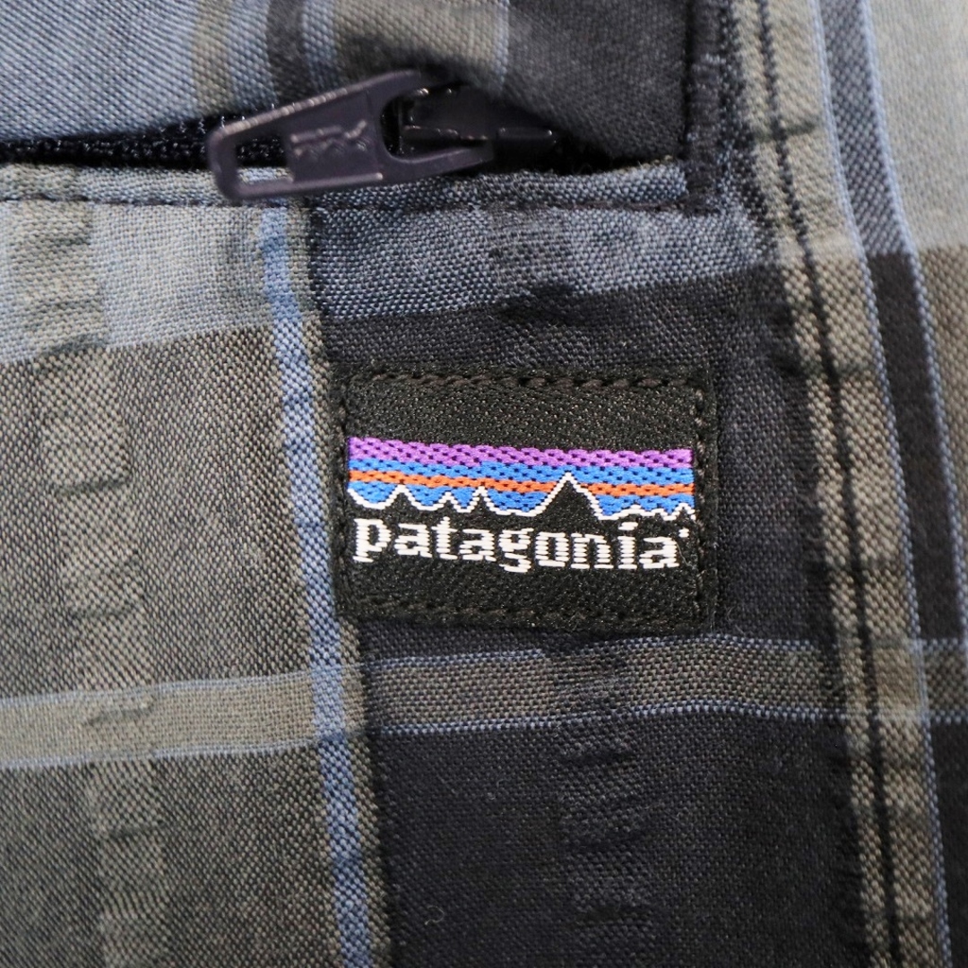 patagonia(パタゴニア)の2000年代～ patagonia パタゴニア ショートパンツ アウトドア キャンプ 海水浴 シアサッカー ブルー (メンズ 38) 中古 古着 N6068 メンズのパンツ(ショートパンツ)の商品写真