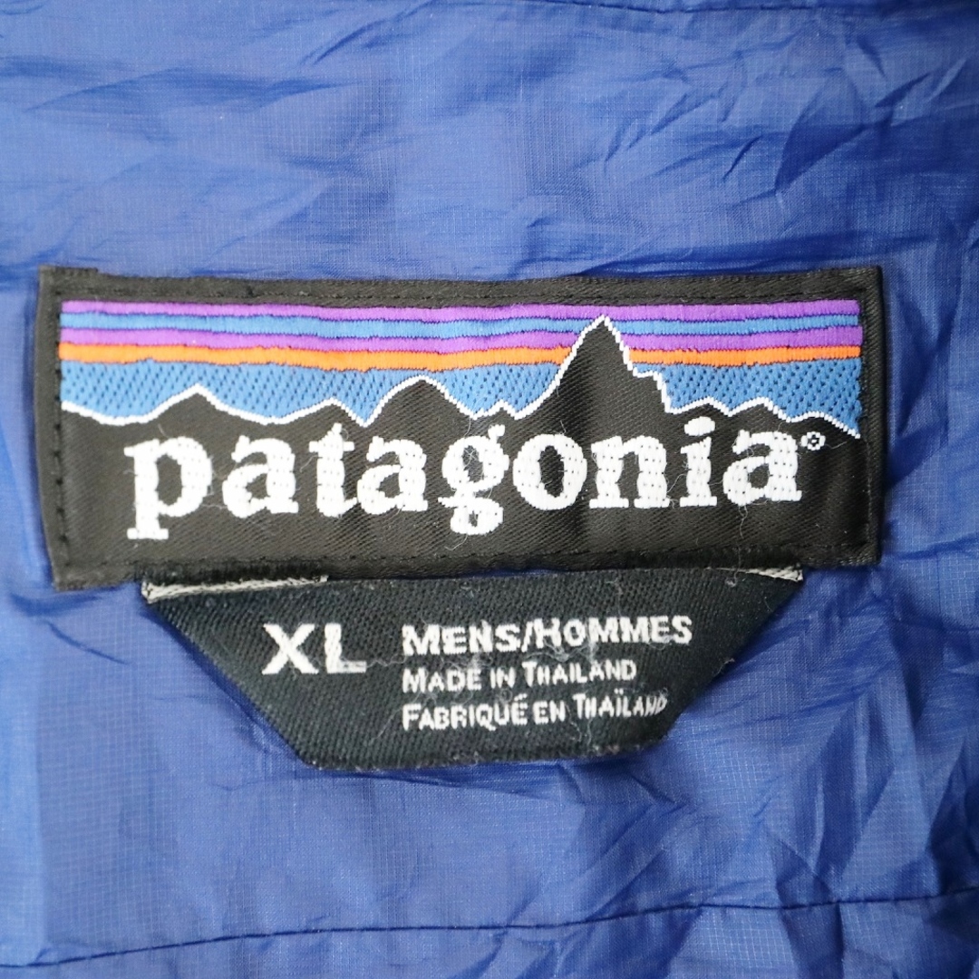 patagonia(パタゴニア)の2000年代～ patagonia パタゴニア マイクロパフジャケット PRIMALOFT 防寒  防風  アウトドア ブルー (メンズ XL) 中古 古着 N6117 メンズのジャケット/アウター(ダウンジャケット)の商品写真