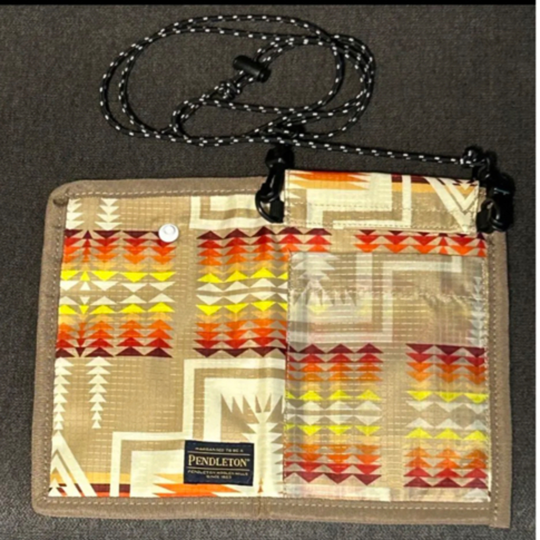 PENDLETON(ペンドルトン)のペンドルトン スマートフォン ホルダー スマホ/家電/カメラのスマホアクセサリー(iPhoneケース)の商品写真