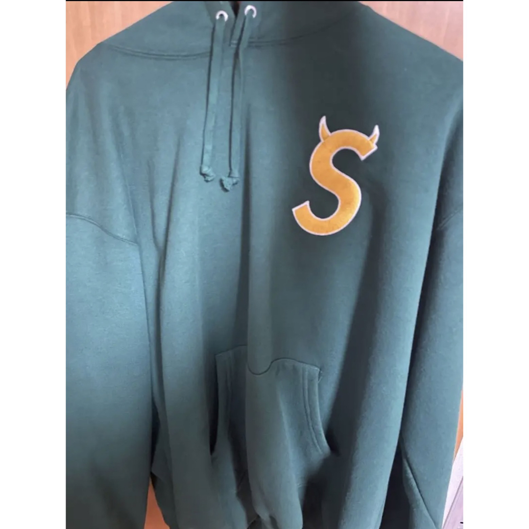 Supreme - シュプリーム supremeパーカー Sロゴ グリーン 緑色の通販 ...