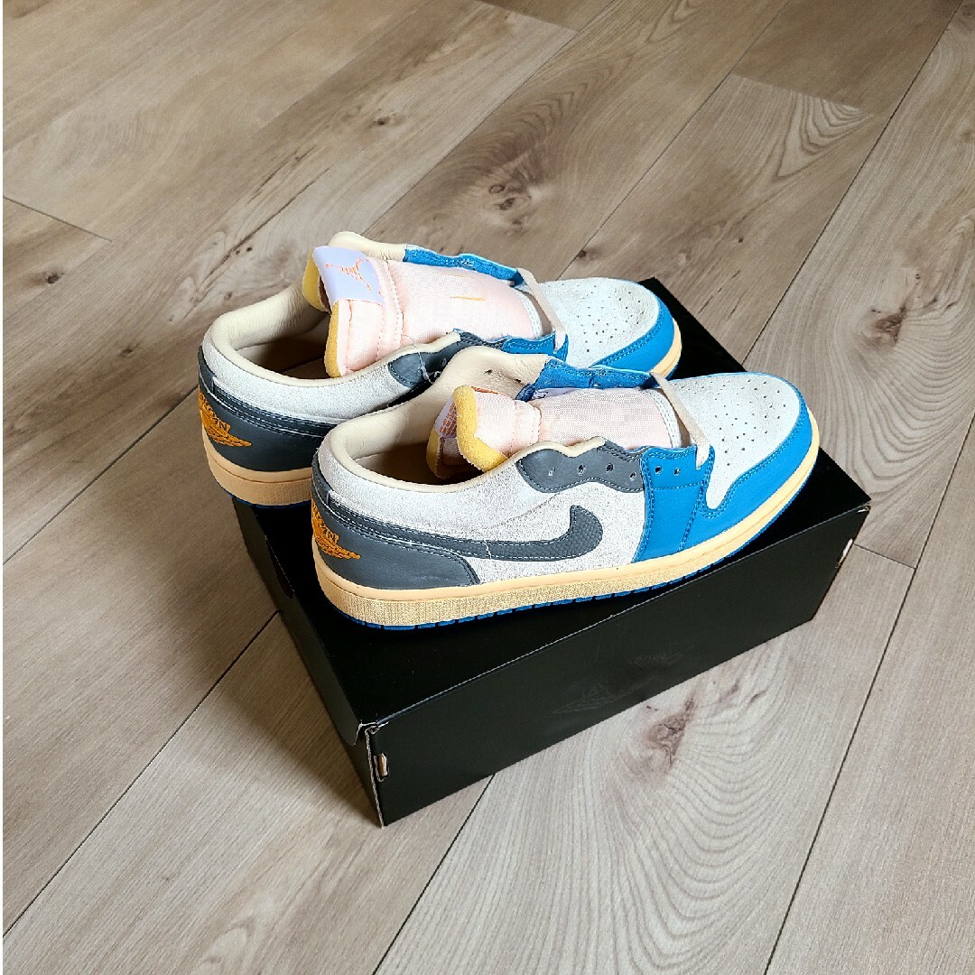 NIKE(ナイキ)のNIKE　AIR JORDAN 1 LOW SE TOKYO 96 27cm メンズの靴/シューズ(スニーカー)の商品写真