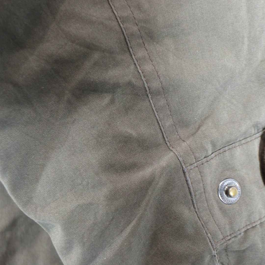 Barbour(バーブァー)のBarbour バブアー EPSOM MICROFIBRE ジャケット Breathables 防寒 ユーロ カーキ (メンズ XL) 中古 古着 N6213 メンズのジャケット/アウター(その他)の商品写真