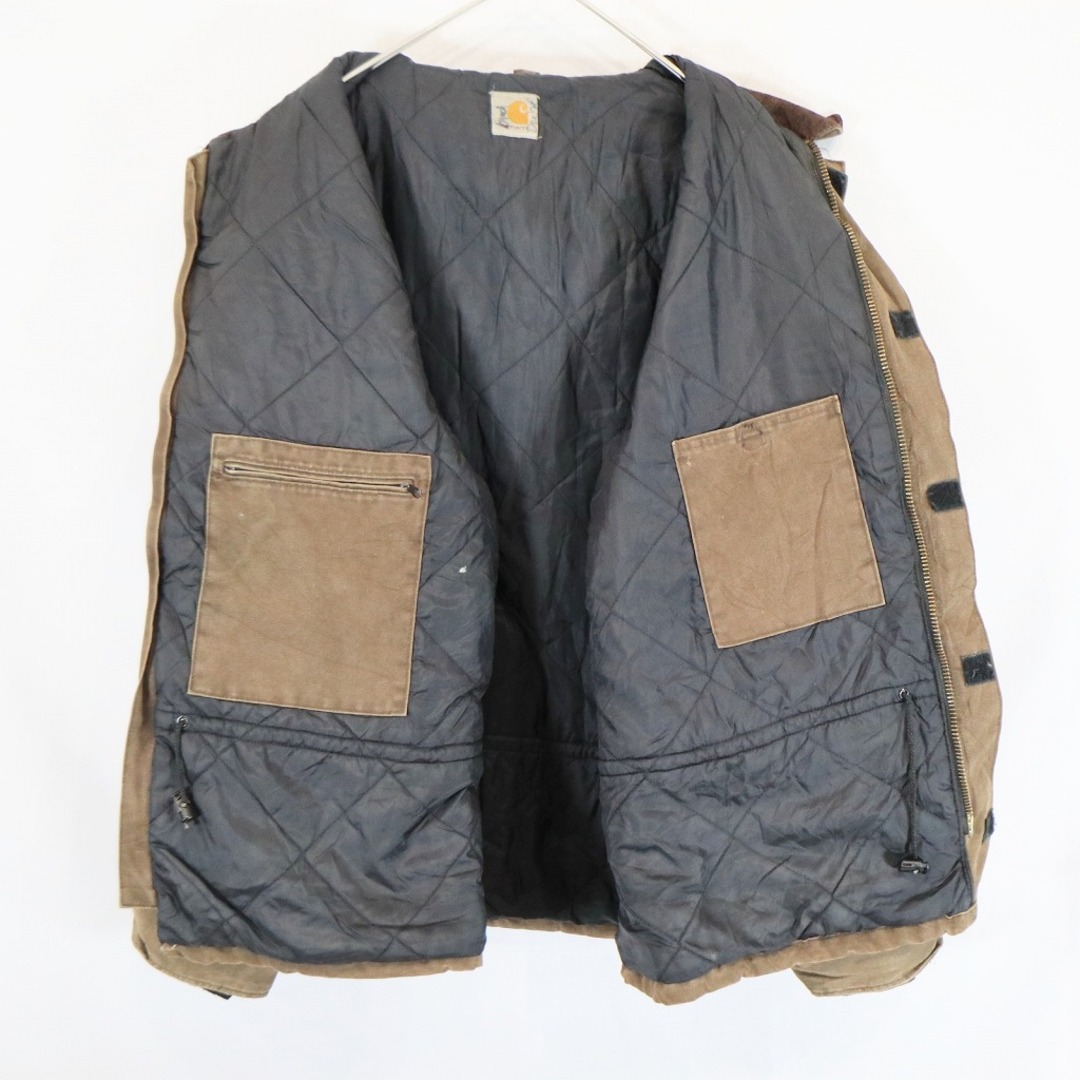 carhartt(カーハート)のCarhartt カーハート トラディショナルコート ワークジャケット 中綿 キルティング 防寒 ブラウン (メンズ 2XL相当) 中古 古着 N6262 メンズのジャケット/アウター(その他)の商品写真
