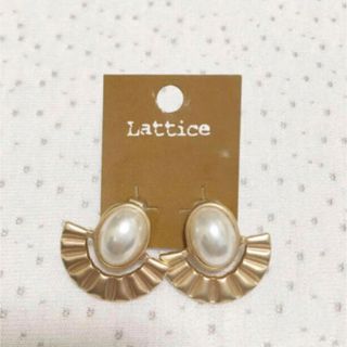 ラティス(Lattice)の【激レア】ラティス　ヴィンテージ風パールイヤリング　ゴールド　金色　上品　真珠(イヤリング)