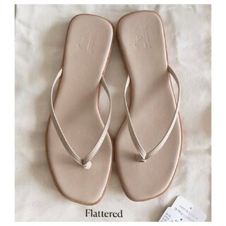 ■未使用■【FLATTERED/フラッタード】TLVA Flat Sandal