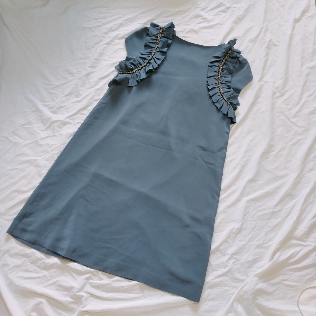 ヒロミシスル　ギャザーフリル袖ワンピース　シルク100%　ブルー　Fサイズ レディースのフォーマル/ドレス(ミディアムドレス)の商品写真