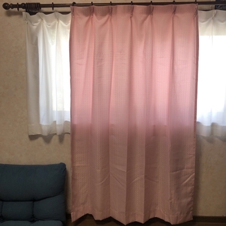 ニャンコ様専用‼️  カーテン　ピンク　100×178cm 2枚セット(カーテン)