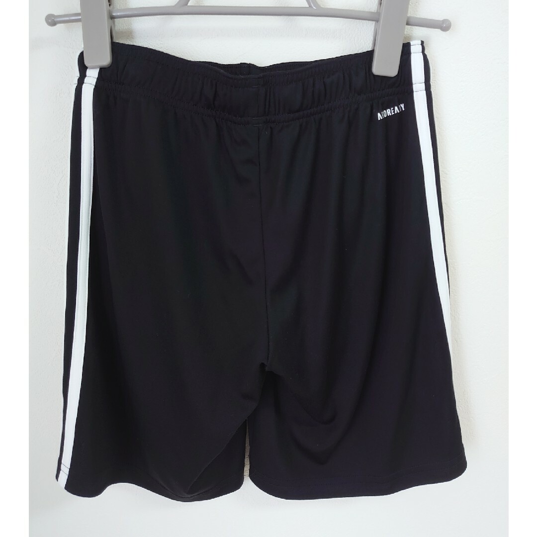 adidas(アディダス)の☆アディダス　ショートパンツ　150☆ キッズ/ベビー/マタニティのキッズ服男の子用(90cm~)(パンツ/スパッツ)の商品写真