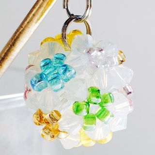 【一点限定】花編みビーズボールかんざし　マルチカラー(ヘアアクセサリー)