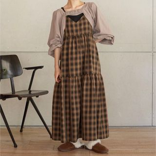 ダブルクローゼット(w closet)の[新品・未使用] チェックティアードワンピース(ロングワンピース/マキシワンピース)